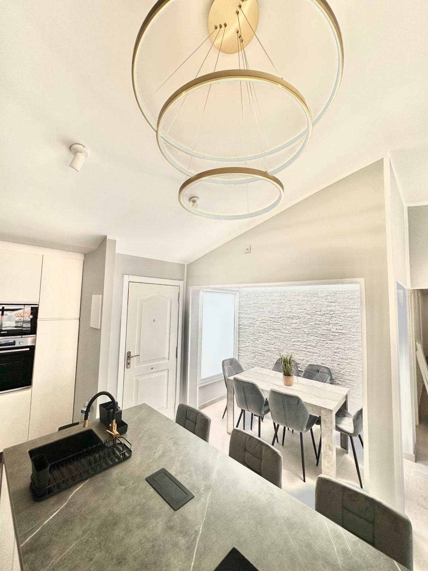 Luxury Renevapartment Island Village أذيخي المظهر الخارجي الصورة